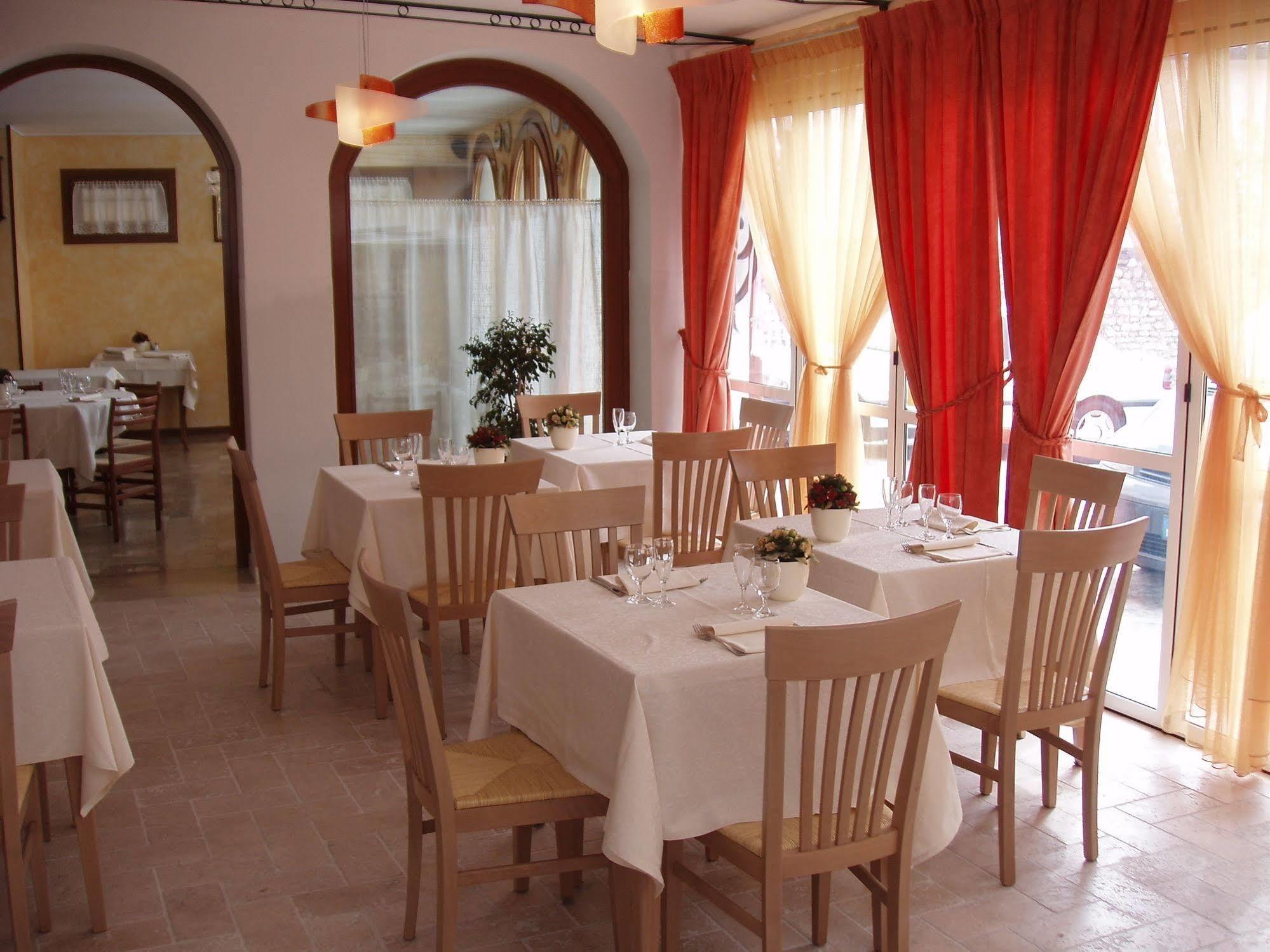 Locanda Ai Archi Di Andreola Monica Farra di Soligo Exterior foto